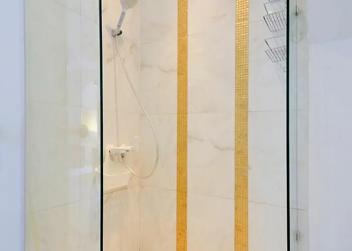 Zeta's Mandouki, Port Apartament *