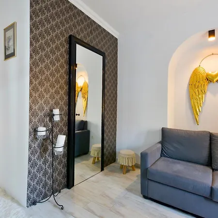 Zeta's Mandouki, Port Appartement *