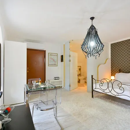 Appartement Zeta's Mandouki, Port *